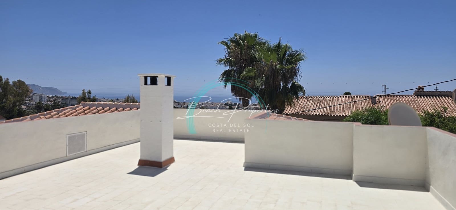 6 soveværelse Villa til salg i Nerja med swimmingpool garage - € 695.000 (Ref: 9094944)