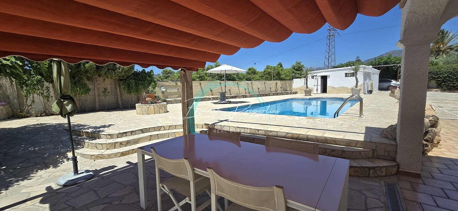 6 soveværelse Villa til salg i Nerja med swimmingpool garage - € 695.000 (Ref: 9094944)