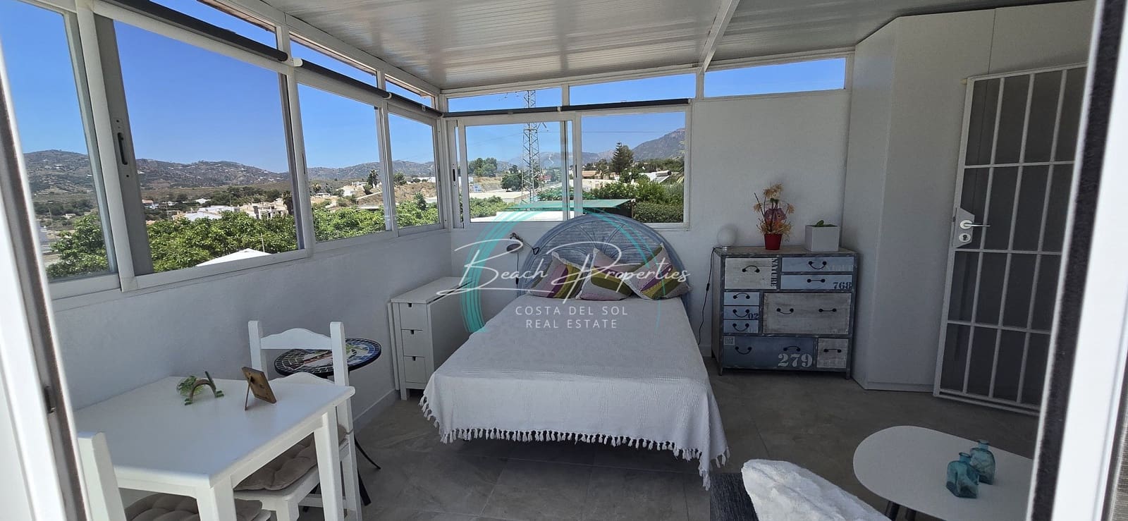 6 soveværelse Villa til salg i Nerja med swimmingpool garage - € 695.000 (Ref: 9094944)