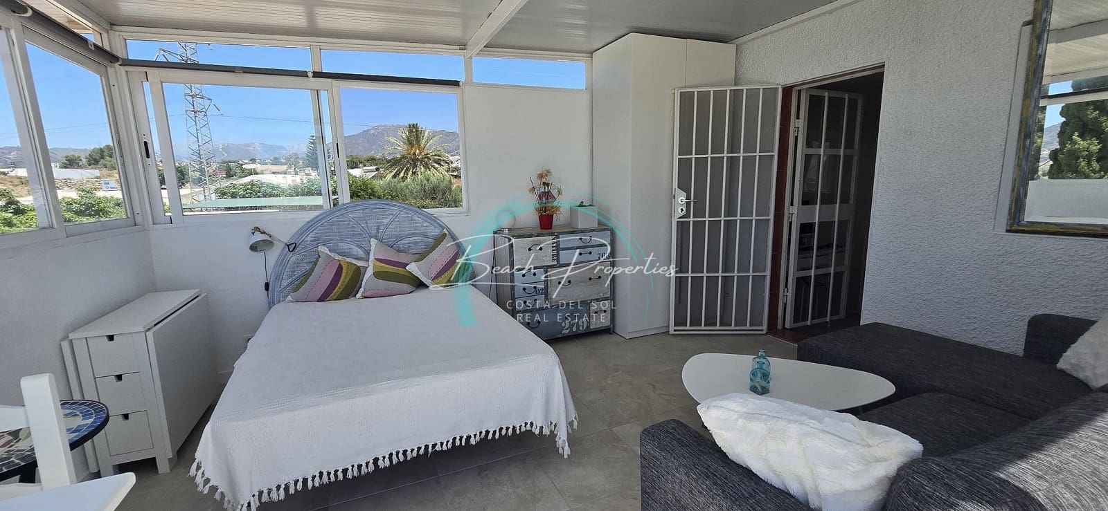 6 soveværelse Villa til salg i Nerja med swimmingpool garage - € 695.000 (Ref: 9094944)