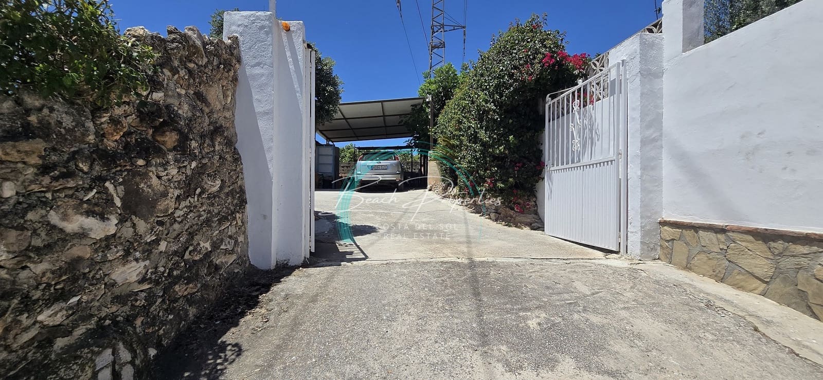 6 soveværelse Villa til salg i Nerja med swimmingpool garage - € 695.000 (Ref: 9094944)