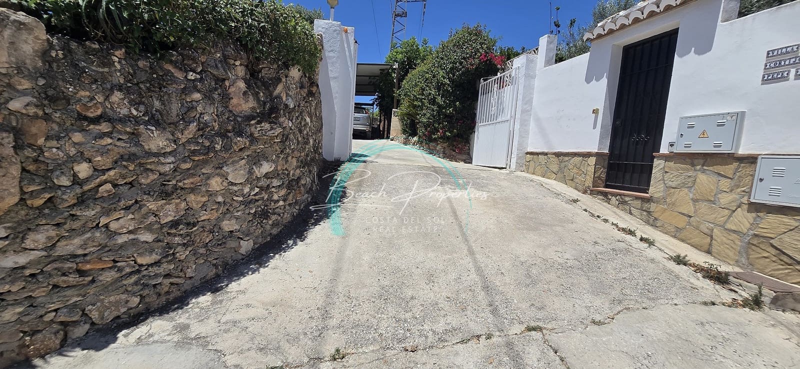 6 soveværelse Villa til salg i Nerja med swimmingpool garage - € 695.000 (Ref: 9094944)