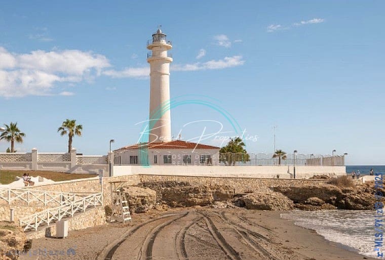 2 soveværelse Lejlighed til salg i Torrox med garage - € 206.000 (Ref: 9114458)