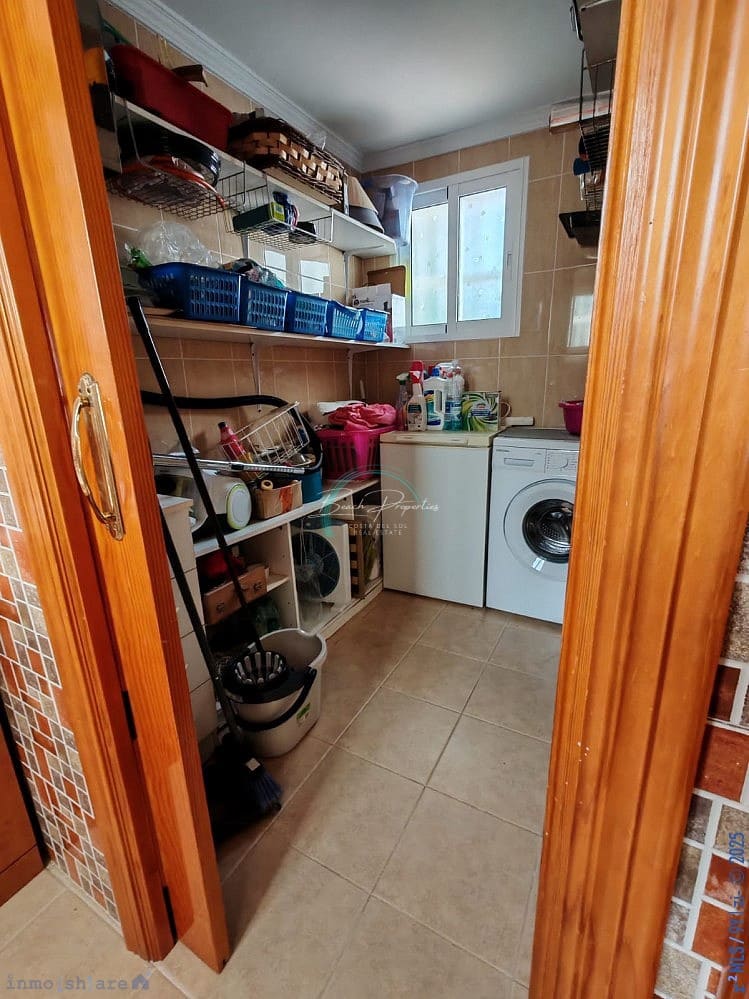 5 quarto Casa em Banda para venda em Nerja com piscina garagem - 1 095 000 € (Ref: 9114460)