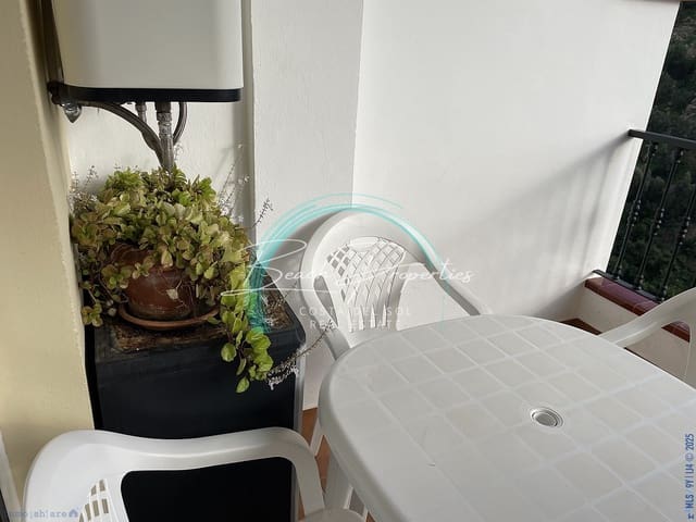 3 soveværelse Lejlighed til salg i Torrox Pueblo, Torrox - € 225.000 (Ref: 9114464)