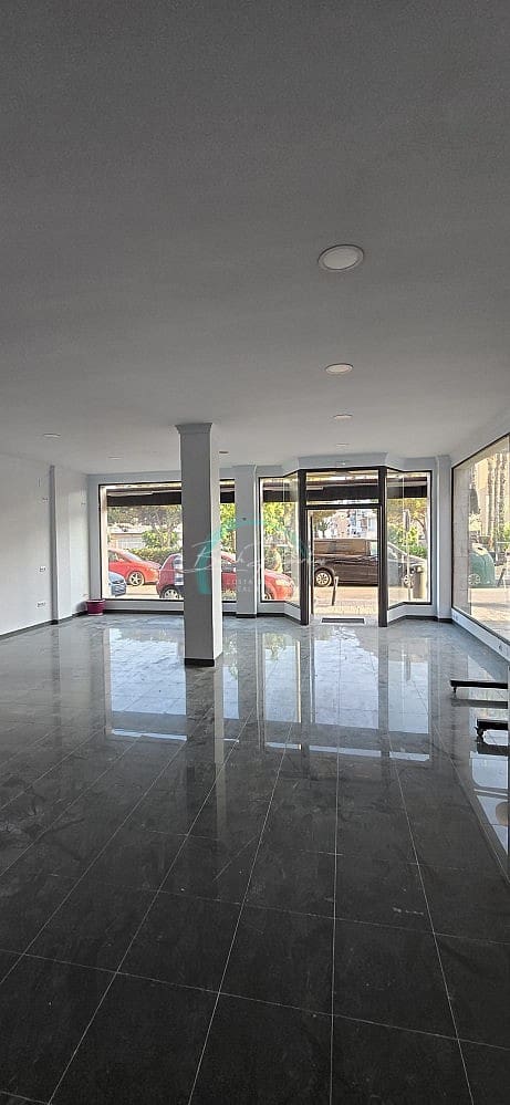 Kaupallinen vuokrattavana paikassa Torrox-Costa - 1 100 € (Ref: 9151532)