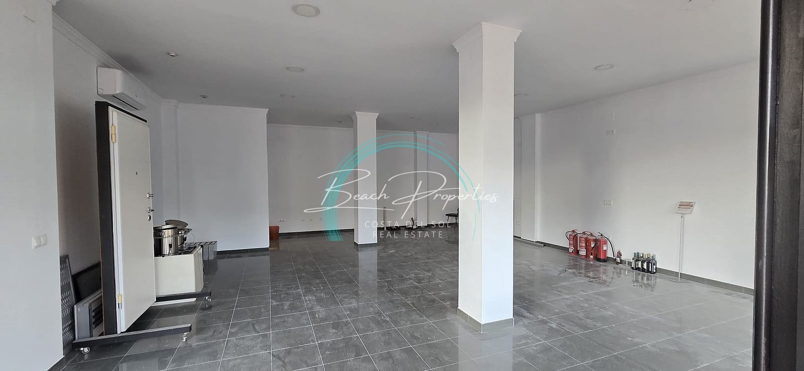 Kaupallinen vuokrattavana paikassa Torrox-Costa - 1 100 € (Ref: 9151532)