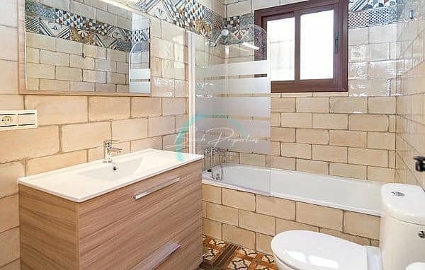 3 bedroom Villa for rent in Torrox Pueblo, Torrox with pool garage - € 1,000 (Ref: 9189785)