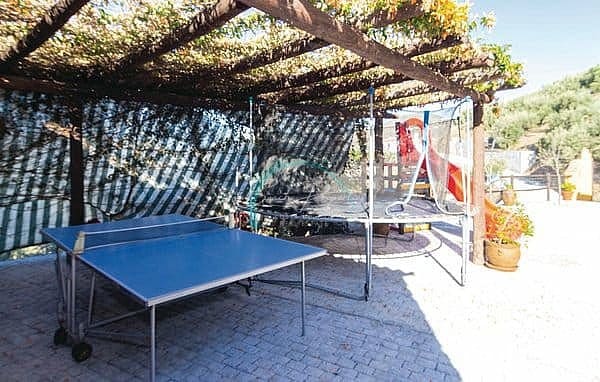 3 soveværelse Villa til leje i Torrox med swimmingpool garage - € 1.000 (Ref: 9189785)