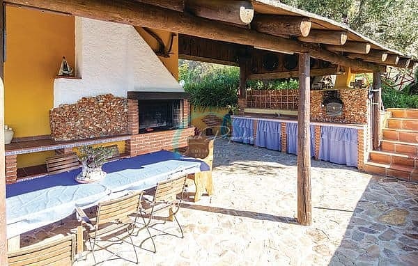 3 soveværelse Villa til leje i Torrox med swimmingpool garage - € 1.000 (Ref: 9189785)