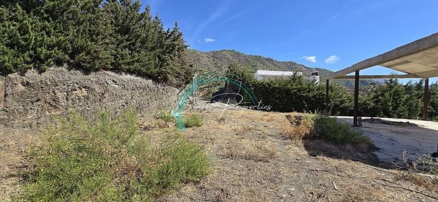 Villa te koop in Frigiliana met garage - € 250.000 (Ref: 9296424)