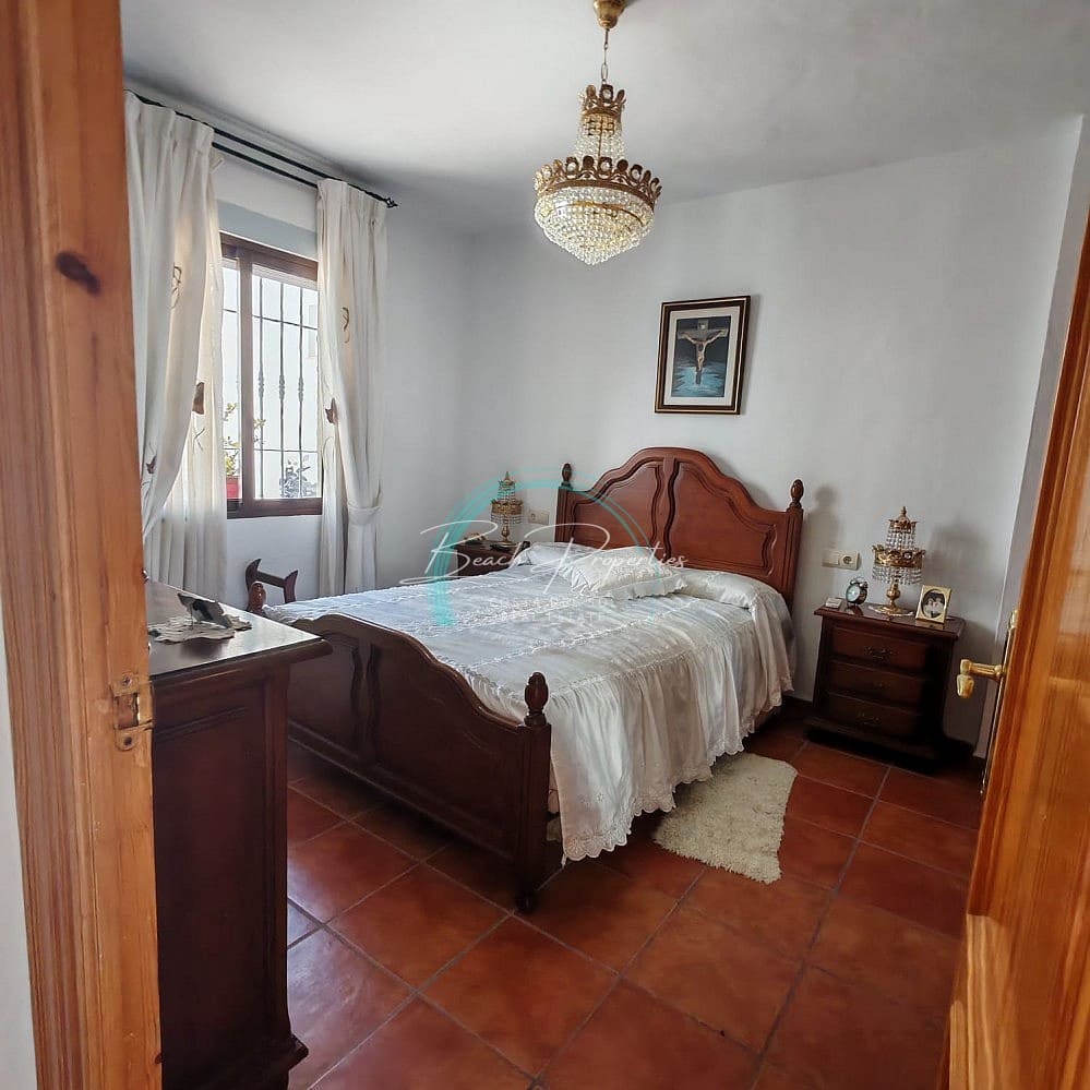 3 soveværelse Villa til salg i Frigiliana med garage - € 335.000 (Ref: 9337218)