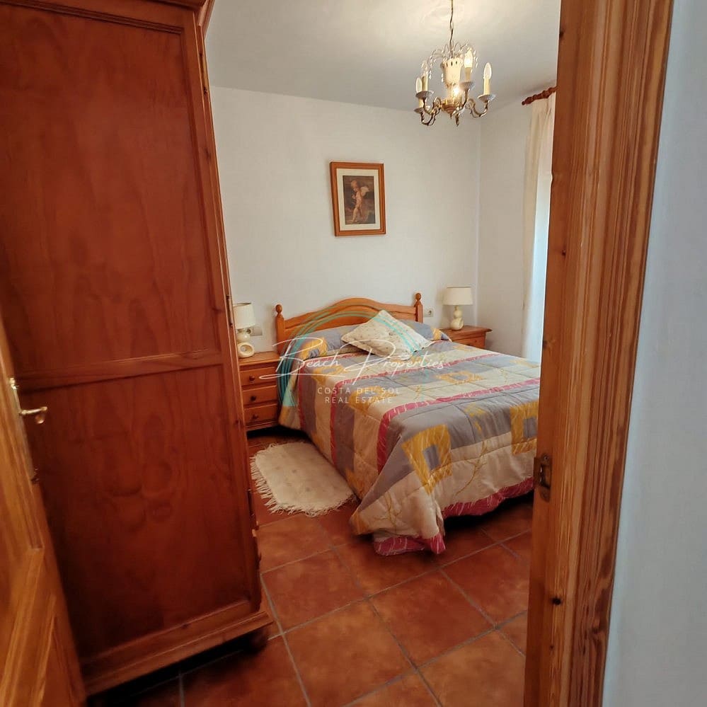 3 soveværelse Villa til salg i Frigiliana med garage - € 335.000 (Ref: 9337218)