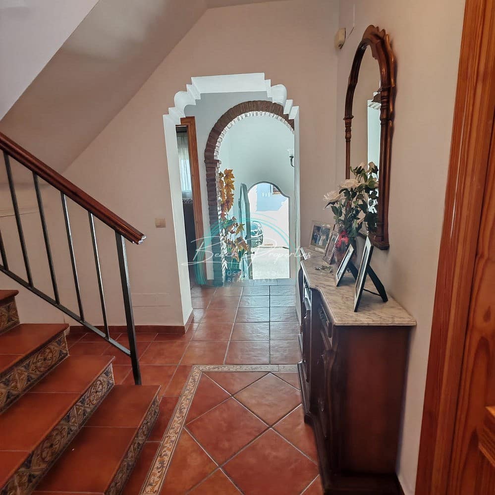 3 soveværelse Villa til salg i Frigiliana med garage - € 335.000 (Ref: 9337218)