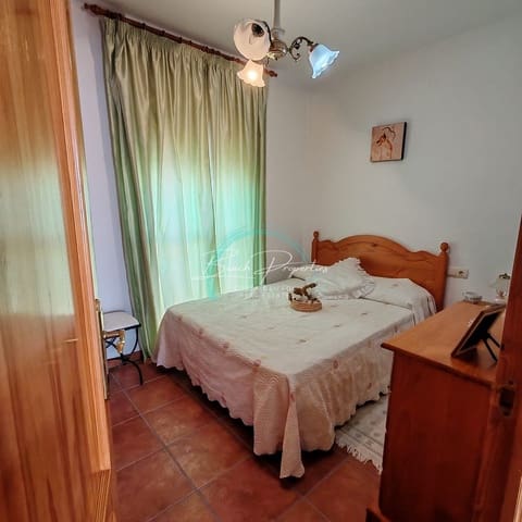 3 soveværelse Villa til salg i Frigiliana med garage - € 335.000 (Ref: 9337218)