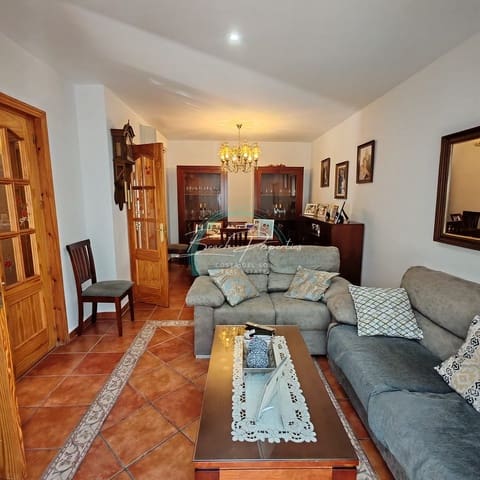 3 soveværelse Villa til salg i Frigiliana med garage - € 335.000 (Ref: 9337218)