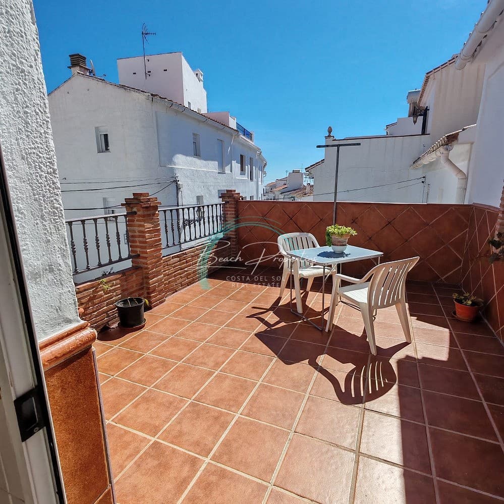 3 soveværelse Villa til salg i Frigiliana med garage - € 335.000 (Ref: 9337218)