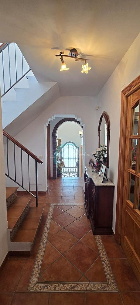 3 soveværelse Villa til salg i Frigiliana med garage - € 335.000 (Ref: 9337218)