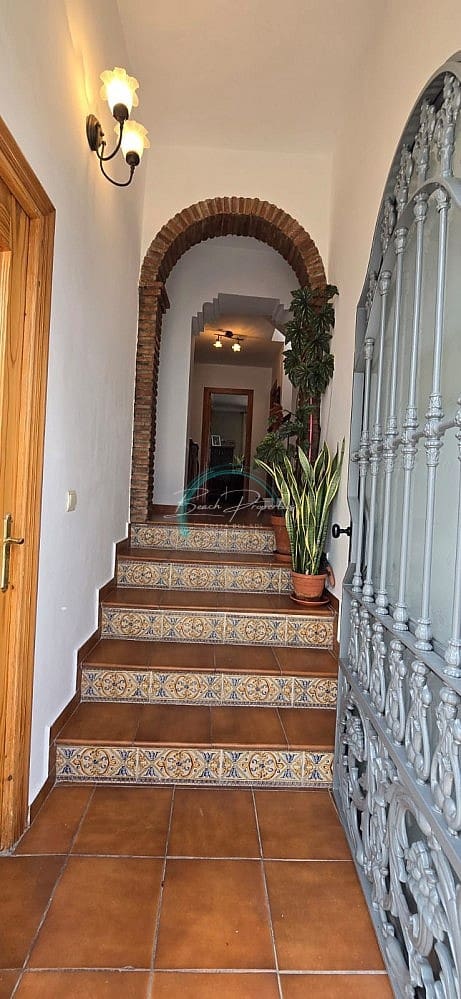 3 soveværelse Villa til salg i Frigiliana med garage - € 335.000 (Ref: 9337218)