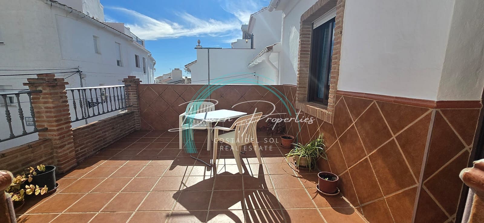 3 soveværelse Villa til salg i Frigiliana med garage - € 335.000 (Ref: 9337218)
