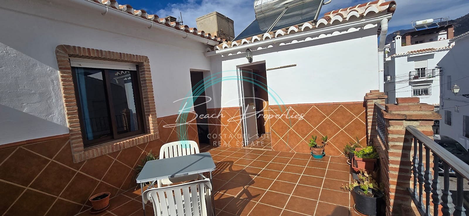 3 soveværelse Villa til salg i Frigiliana med garage - € 335.000 (Ref: 9337218)