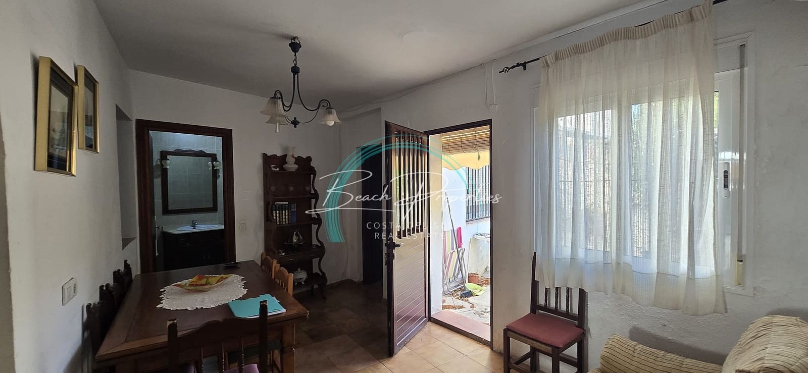 5 soveværelse Villa til salg i Maro - € 420.000 (Ref: 9337322)