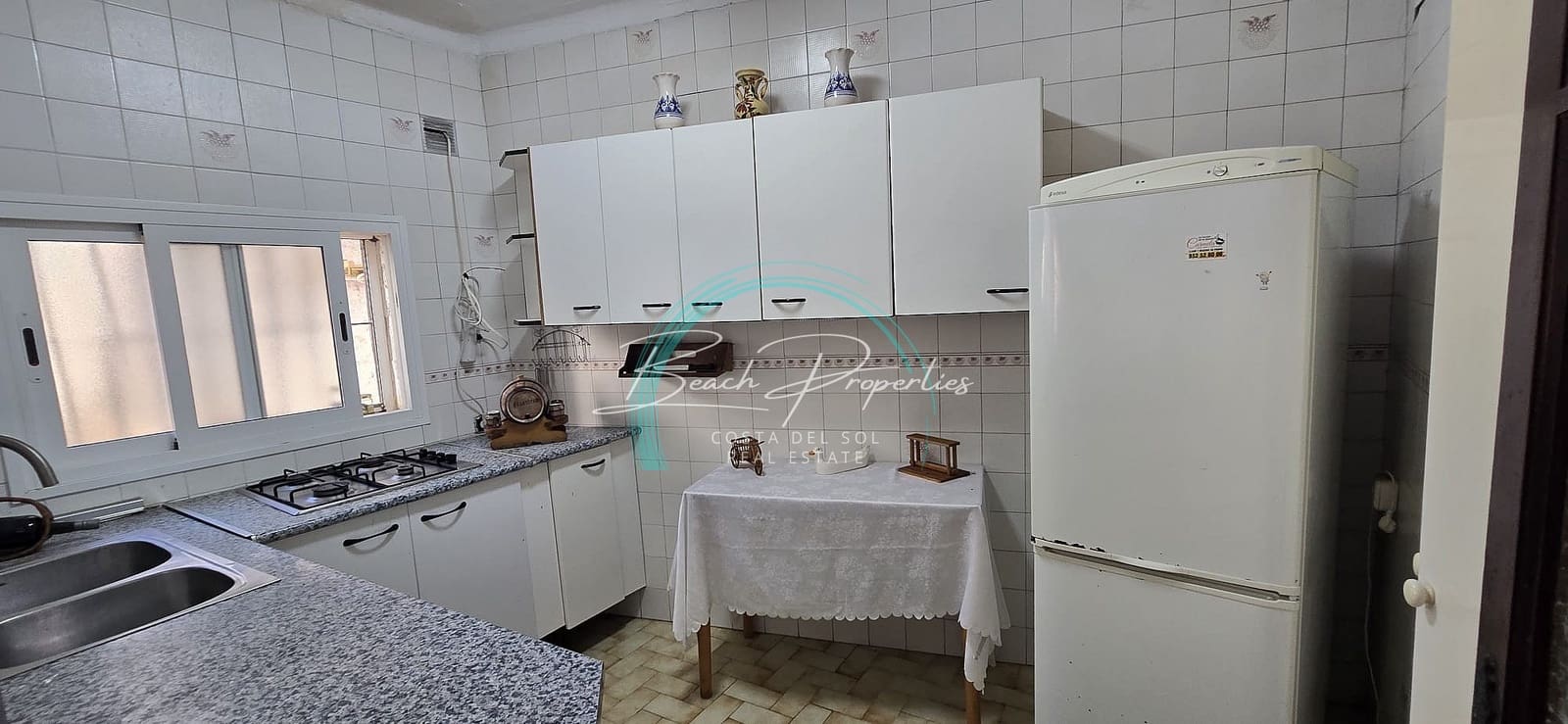 5 soveværelse Villa til salg i Maro - € 420.000 (Ref: 9337322)