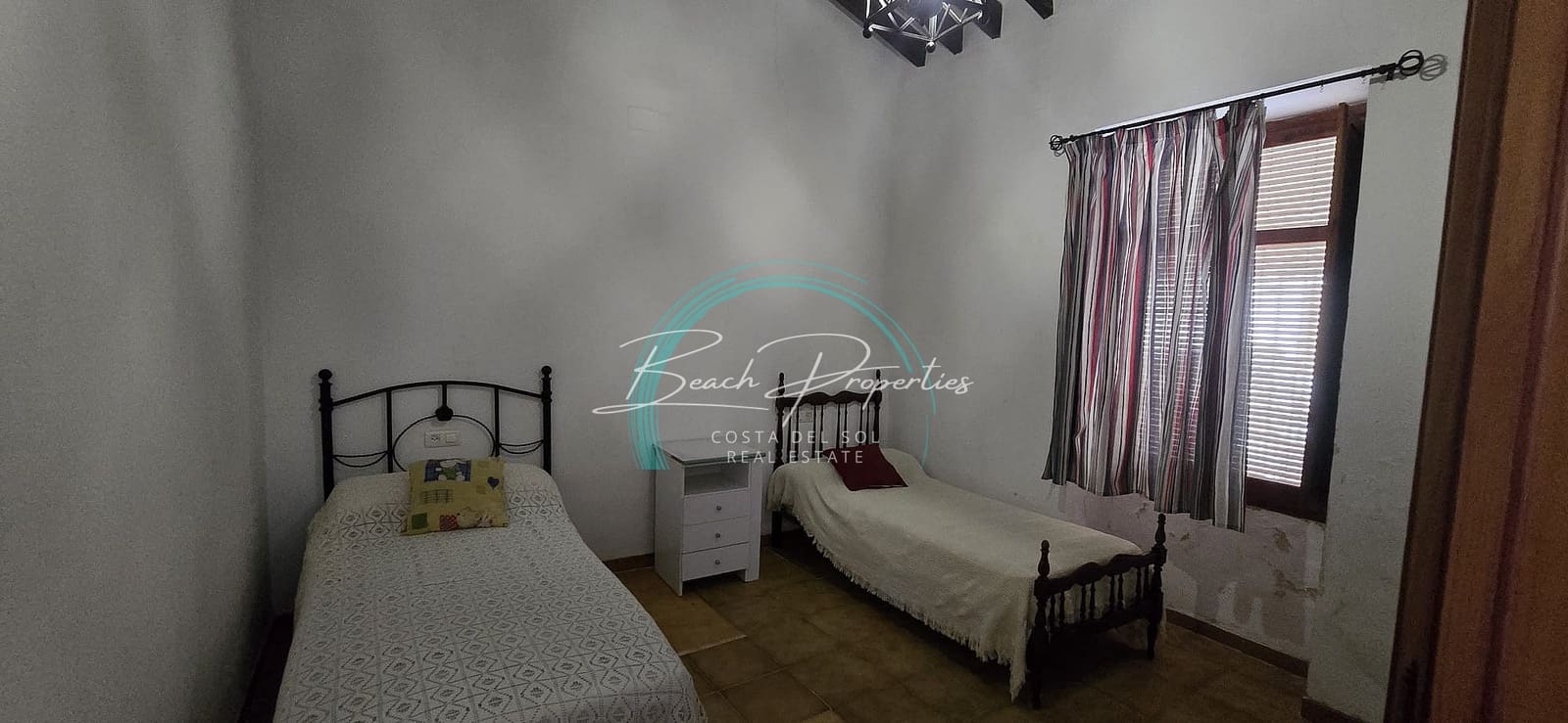 5 soveværelse Villa til salg i Maro - € 420.000 (Ref: 9337322)