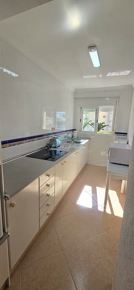 2 chambre Appartement à vendre à Algarrobo Costa avec piscine - 299 000 € (Ref: 9357953)