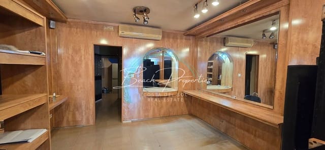 1 soveværelse Villa til salg i Centro, Nerja - € 300.000 (Ref: 9413228)