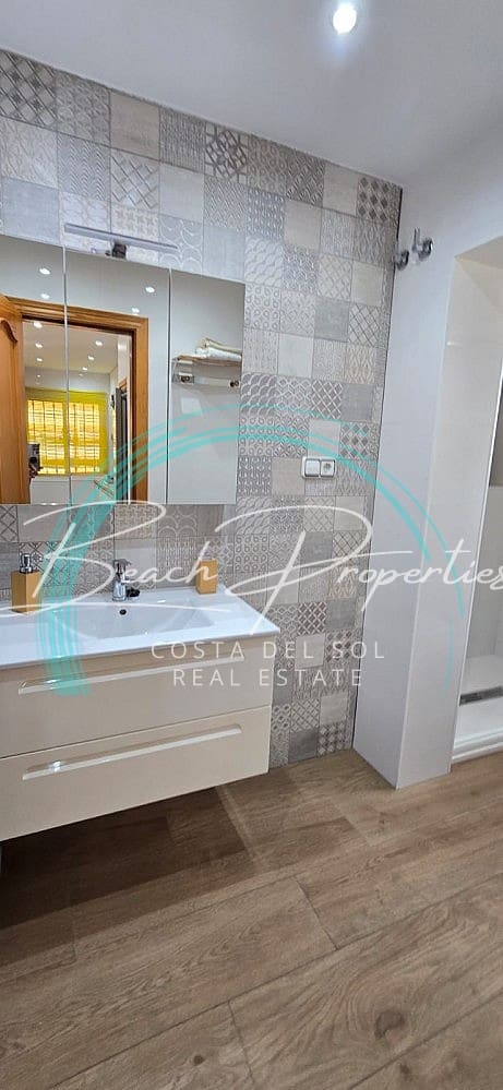 3 Zimmer Haus zu vermieten in Torrox-Costa mit Pool Garage - 1.500 € (Ref: 9460858)