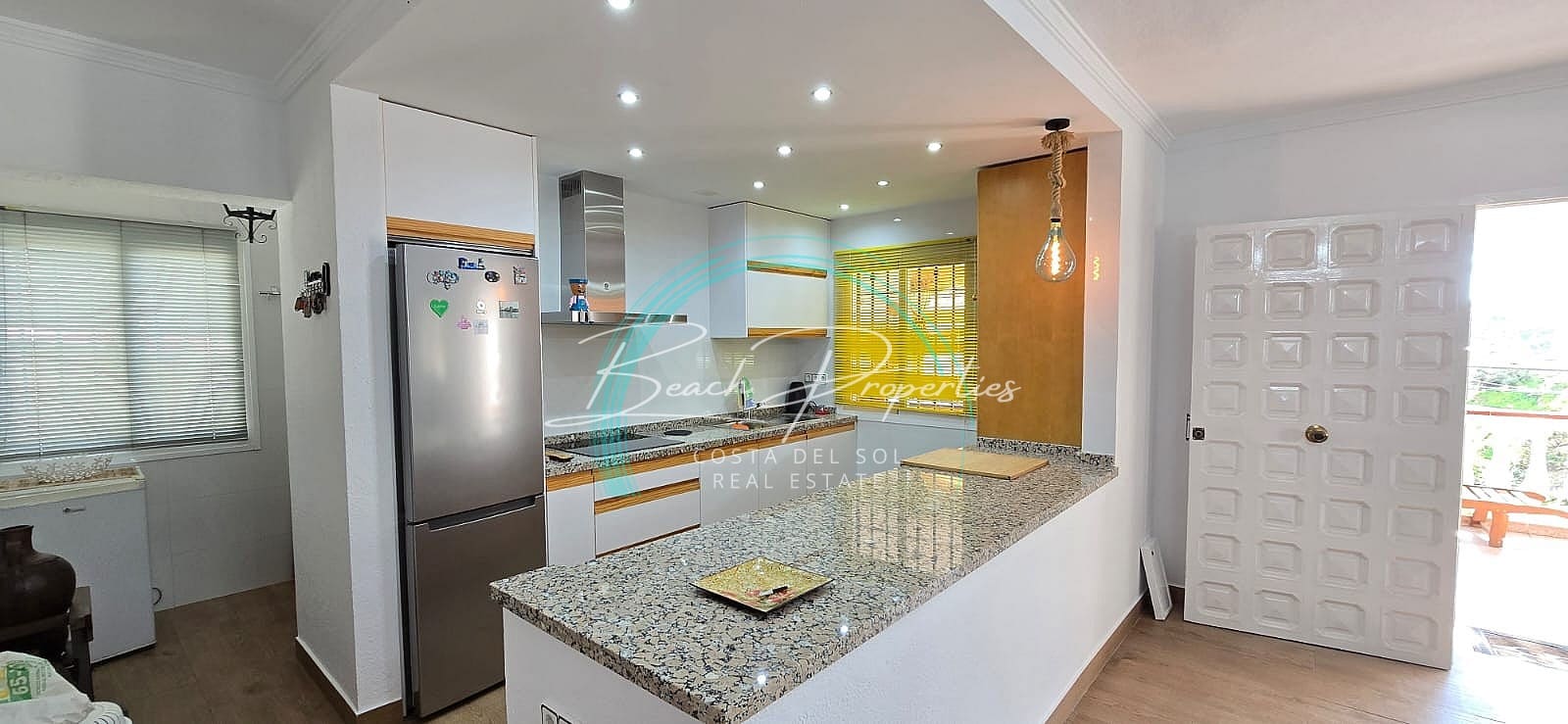 3 Zimmer Haus zu vermieten in Torrox-Costa mit Pool Garage - 1.500 € (Ref: 9460858)