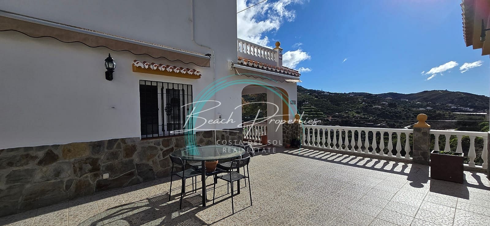 3 Zimmer Haus zu vermieten in Torrox-Costa mit Pool Garage - 1.500 € (Ref: 9460858)