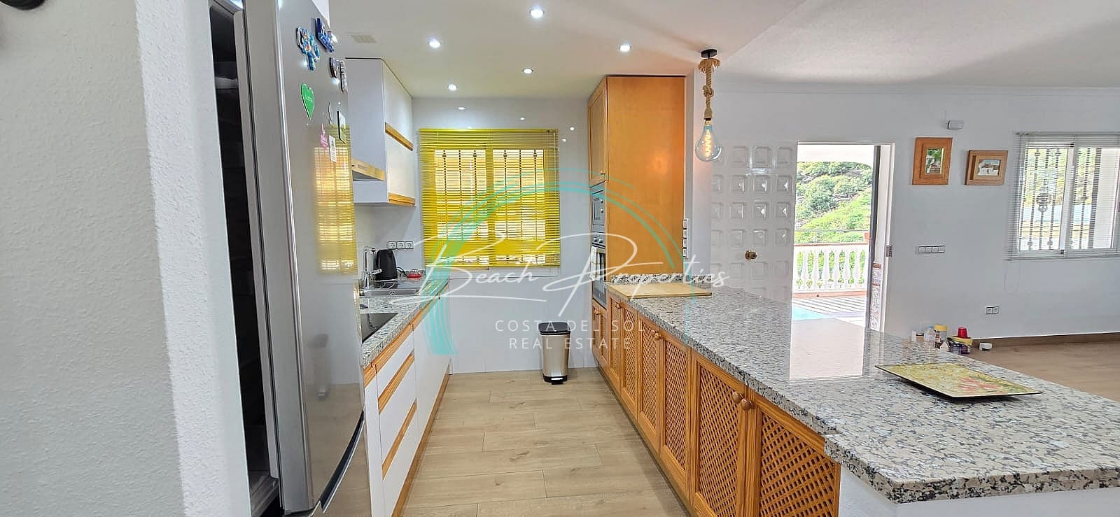 3 Zimmer Haus zu vermieten in Torrox-Costa mit Pool Garage - 1.500 € (Ref: 9460858)