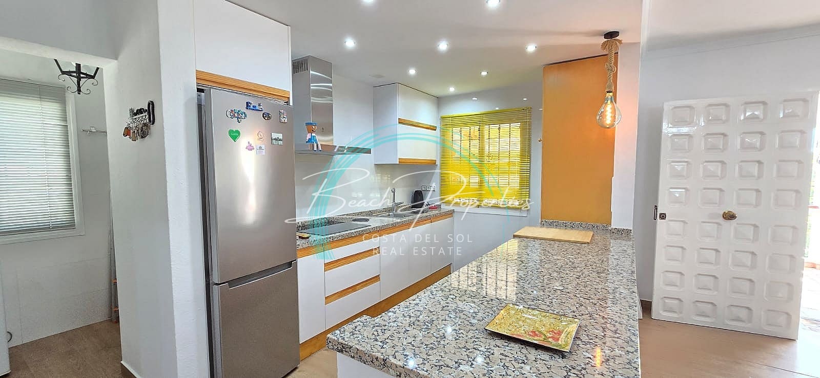 3 Zimmer Haus zu vermieten in Torrox-Costa mit Pool Garage - 1.500 € (Ref: 9460858)