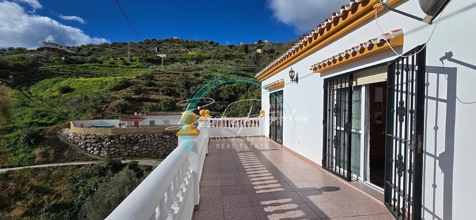 3 Zimmer Haus zu vermieten in Torrox-Costa mit Pool Garage - 1.500 € (Ref: 9460858)