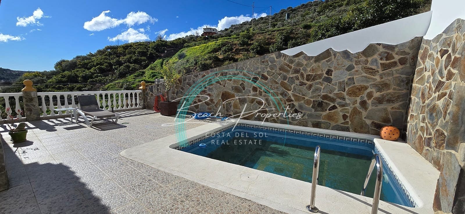 3 Zimmer Haus zu vermieten in Torrox-Costa mit Pool Garage - 1.500 € (Ref: 9460858)