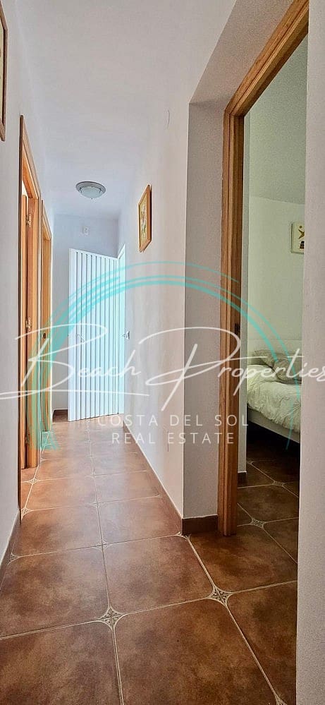 Chalet de 4 habitaciones en Torrox en venta con garaje - 315.000 € (Ref: 9460859)