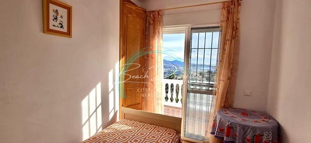 4 makuuhuone Huvila myytävänä paikassa Torrox Pueblo, Torrox mukana 
autotalli - 315 000 € (Ref: 9460859)