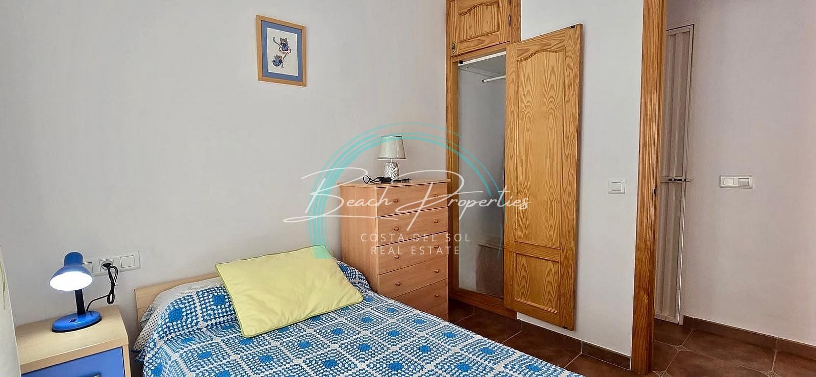 Chalet de 4 habitaciones en Torrox en venta con garaje - 315.000 € (Ref: 9460859)