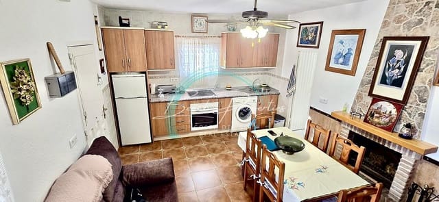 4 makuuhuone Huvila myytävänä paikassa Torrox Pueblo, Torrox mukana 
autotalli - 315 000 € (Ref: 9460859)