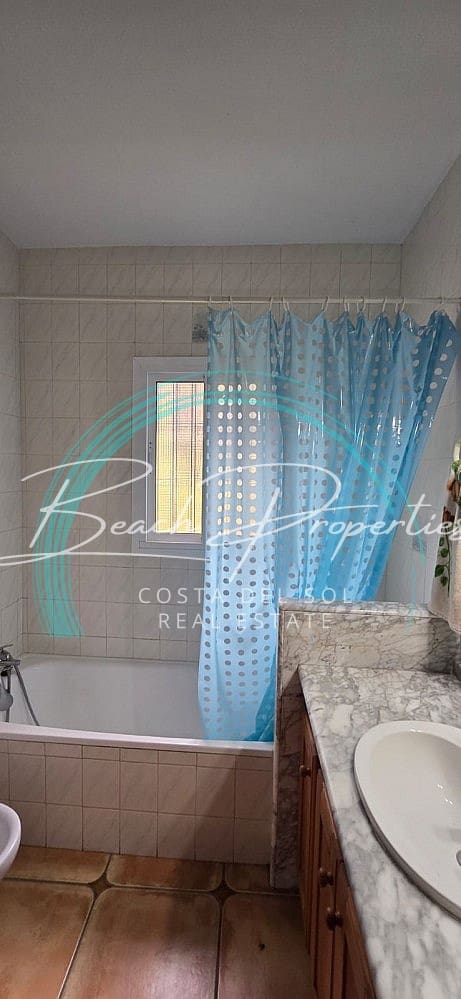 3 sovrum Villa att hyra i Torrox med pool garage - 1 350 € (Ref: 9460860)