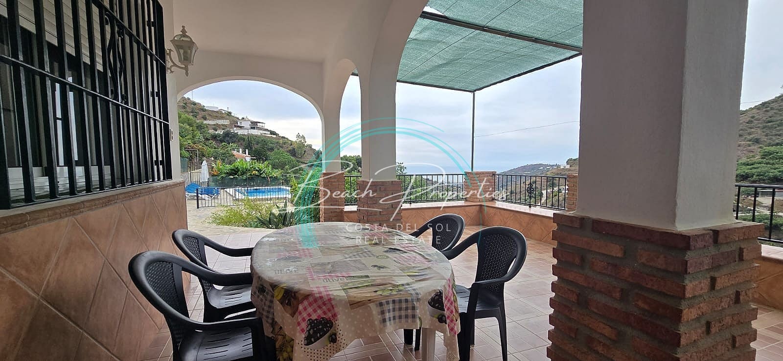 3 sovrum Villa att hyra i Torrox med pool garage - 1 350 € (Ref: 9460860)