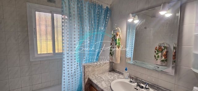 3 sovrum Villa att hyra i Torrox Pueblo, Torrox med pool garage - 1 350 € (Ref: 9460860)