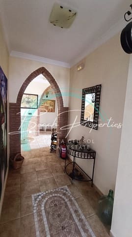 7 soveværelse Byhus til leje i Torrox Pueblo, Torrox med swimmingpool garage - € 2.800 (Ref: 9500953)