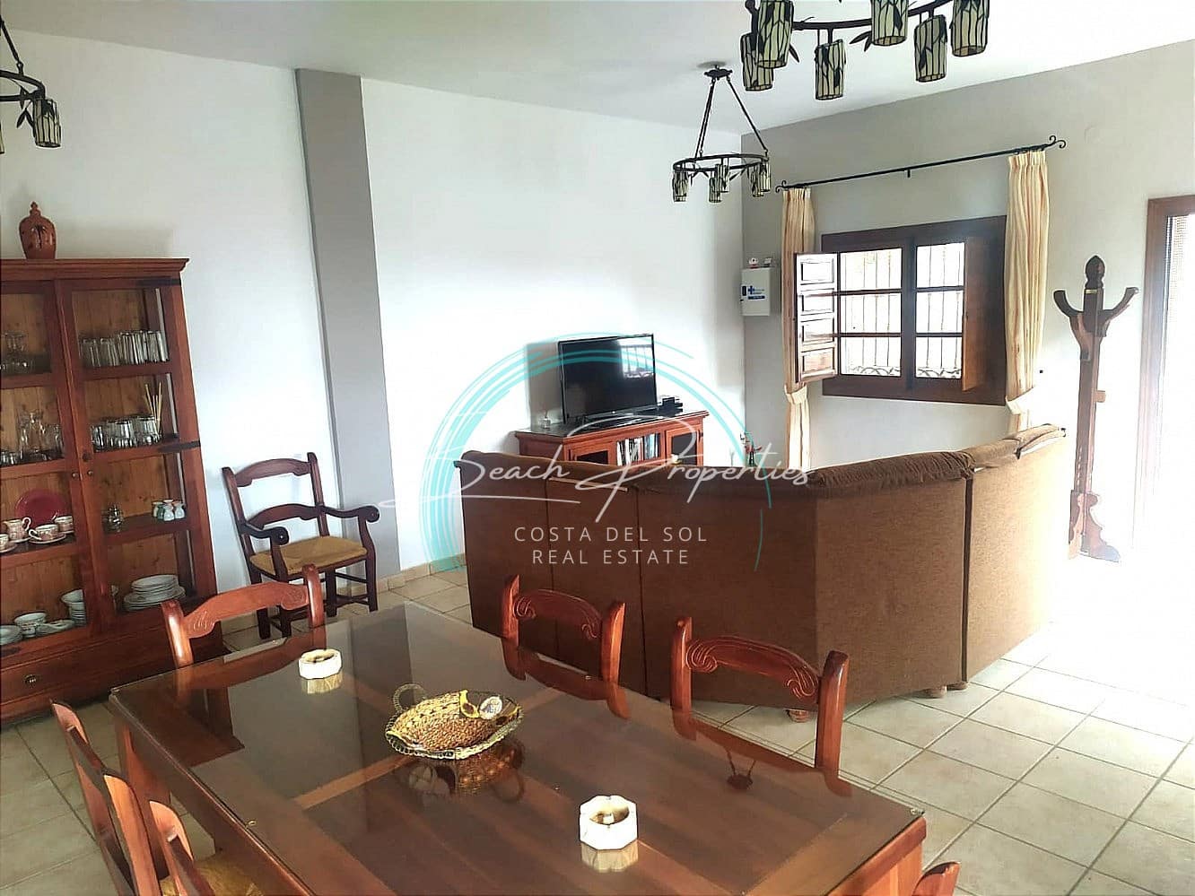 7 bedroom Townhouse for rent in Torrox with pool garage - € 2,800 (Ref: 9500953)