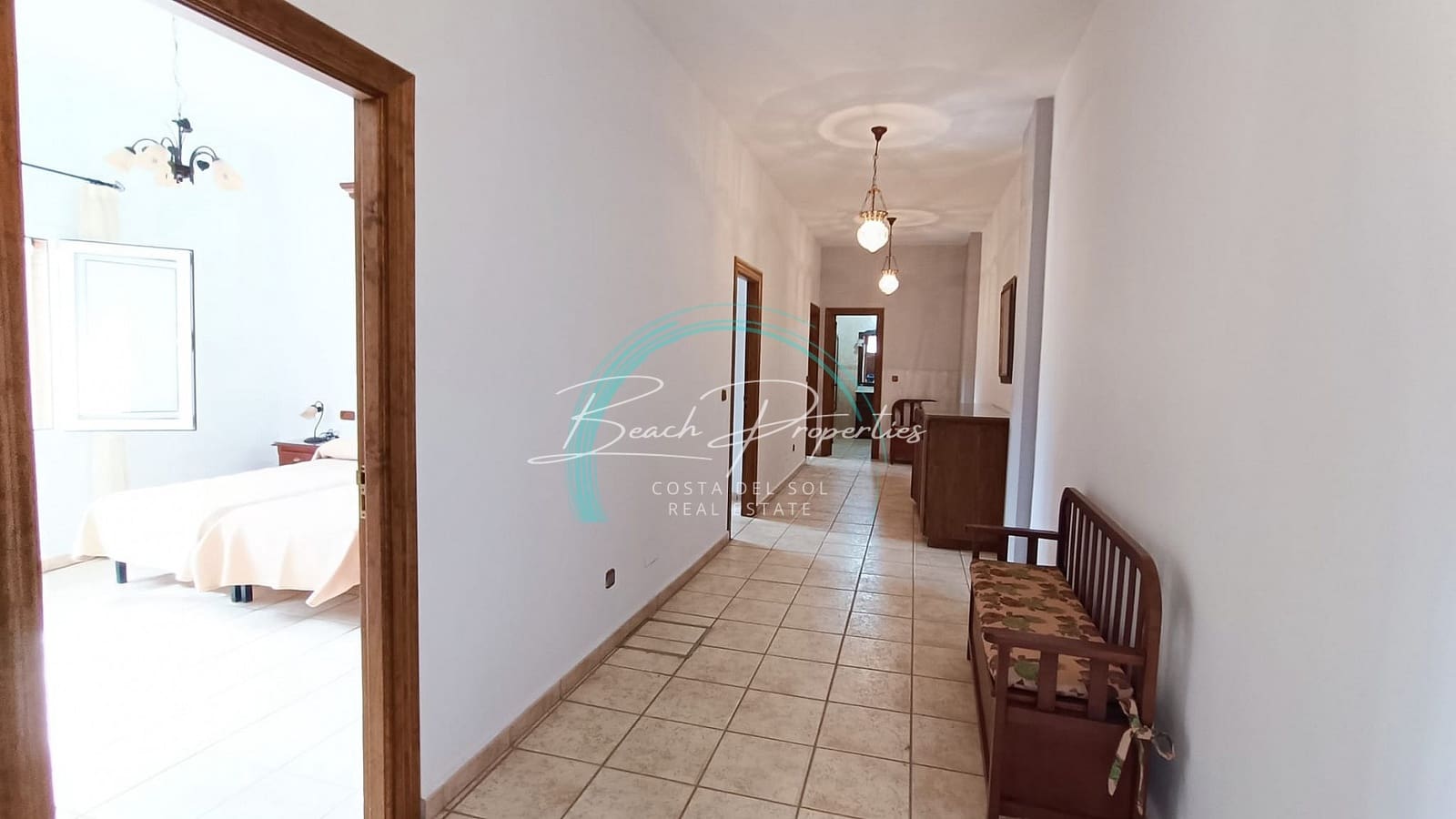 7 bedroom Townhouse for rent in Torrox with pool garage - € 2,800 (Ref: 9500953)