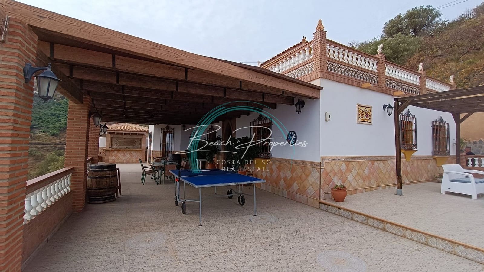 7 bedroom Townhouse for rent in Torrox with pool garage - € 2,800 (Ref: 9500953)