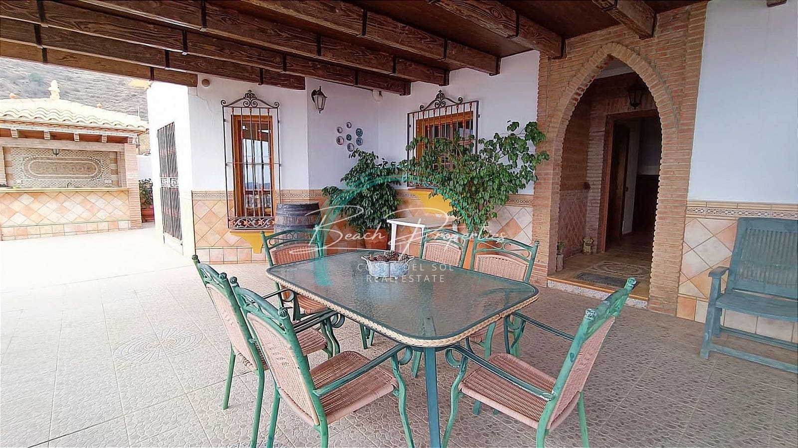 7 bedroom Townhouse for rent in Torrox with pool garage - € 2,800 (Ref: 9500953)