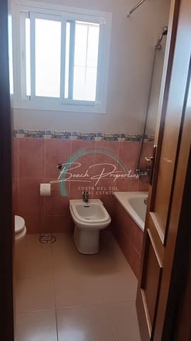 2 soveværelse Lejlighed til leje i Urbanización Santa Rosa, Torrox med swimmingpool - € 800 (Ref: 9565695)